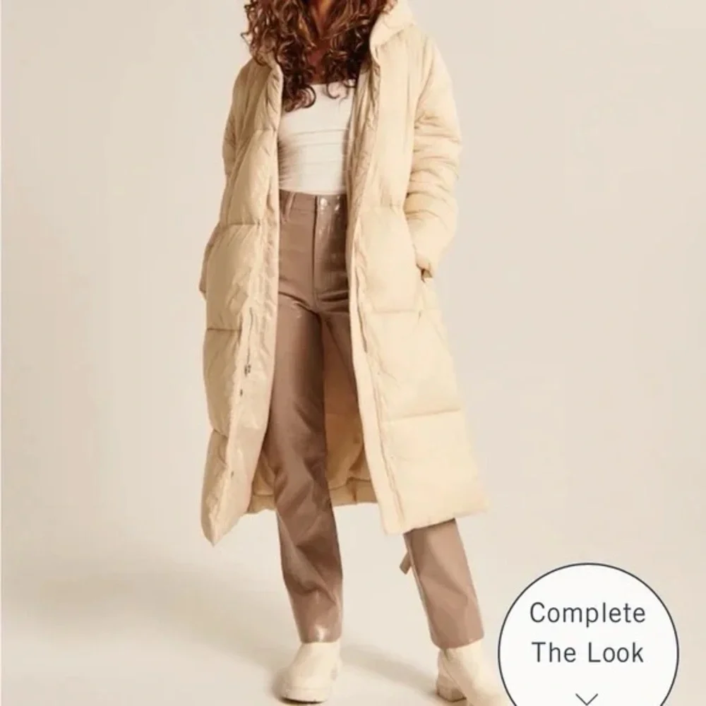 Abercrombie and Fitch Air Cloud Long Puffer - Picture 3 of 5